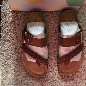 Earth Origins Tan Sandals with Braided Strap